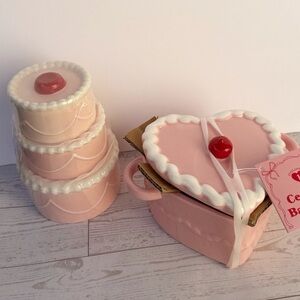 Target Valentine's Heart shape Baking dish and Pink Cake Measuring Cups